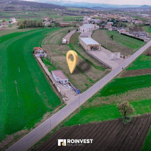 Parcelë në shitje!