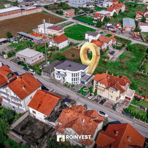 Shtëpi në shitje!