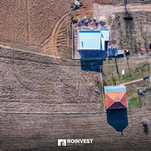 Parcelë në shitje!