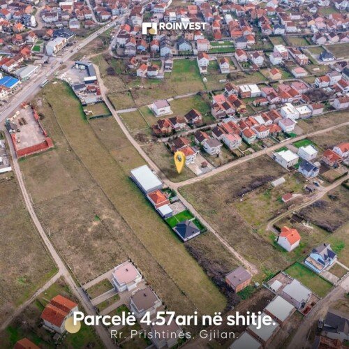 Parcelë në shitje!