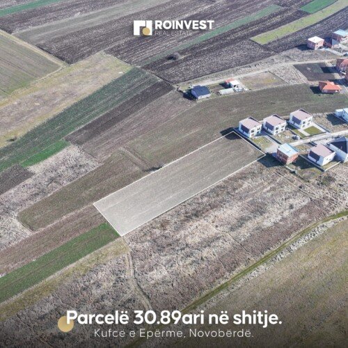 Parcelë në shitje!