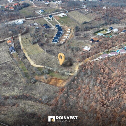 Parcelë në shitje!