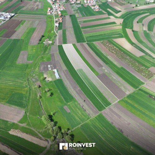 Parcelë në shitje!