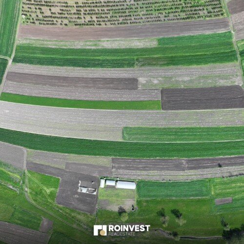 Parcelë në shitje!