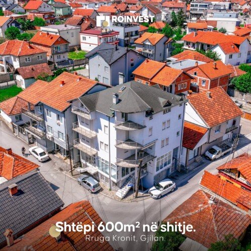 Shtëpi në shitje!