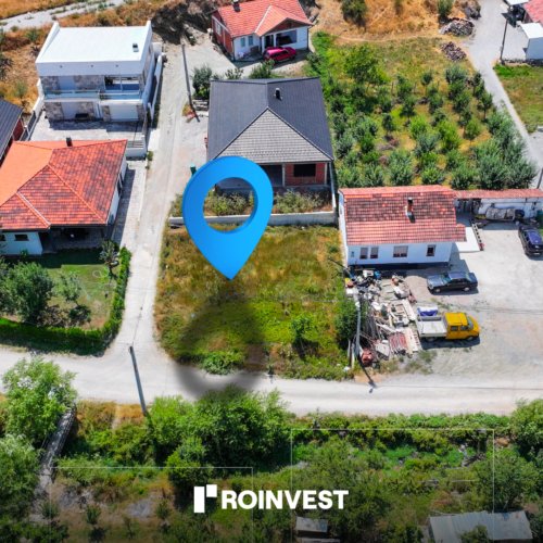 Parcelë në shitje!