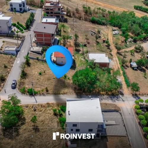 Parcelë në shitje!