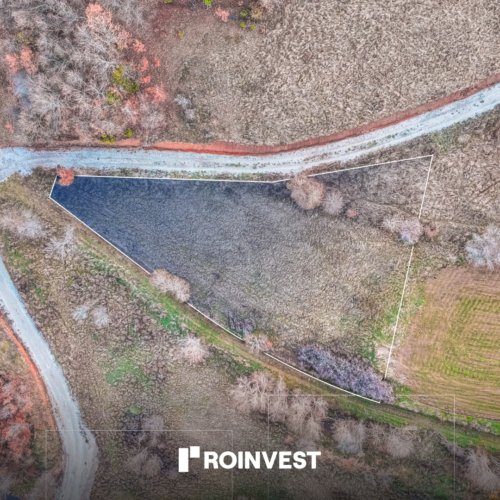 Parcelë në shitje!