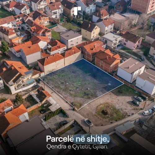 Parcelë në shitje!