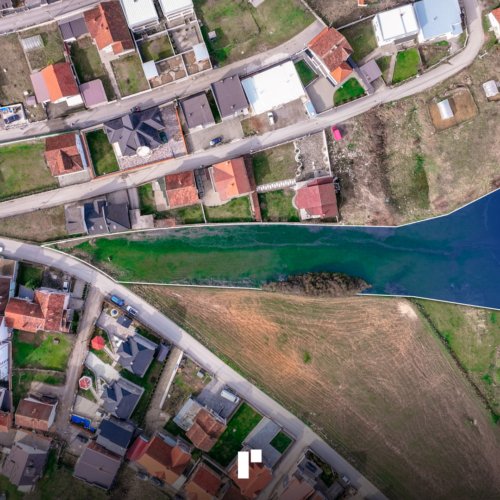 Parcelë në shitje!