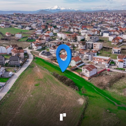 Parcelë në shitje!