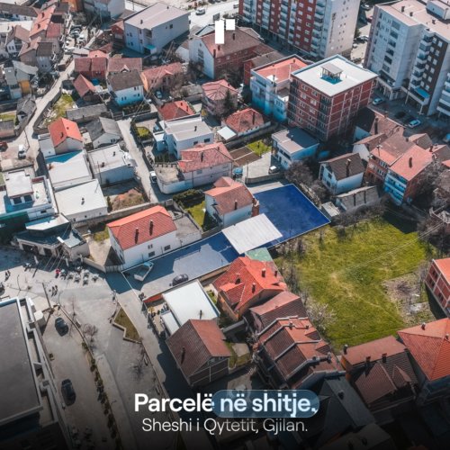 Parcelë në shitje!