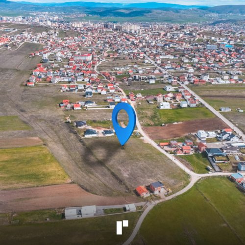 Parcelë në shitje!