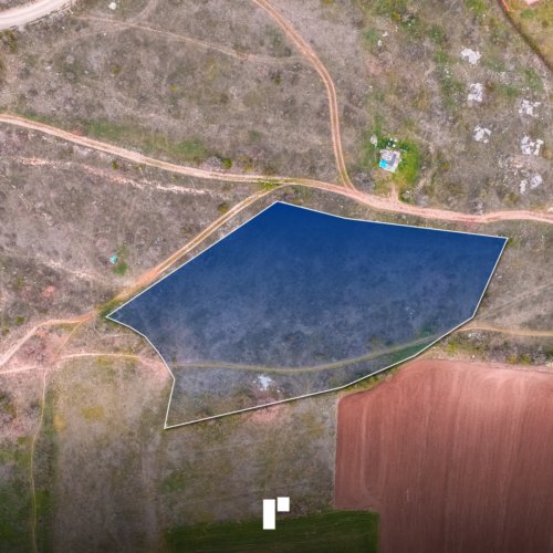 Parcelë në shitje!