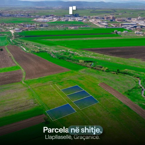 Parcela në shitje!