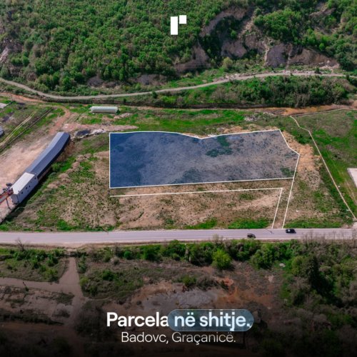 Parcelë në shitje!