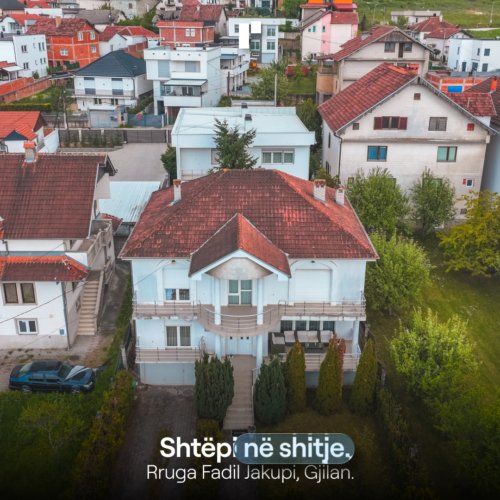 Shtëpi në shitje!