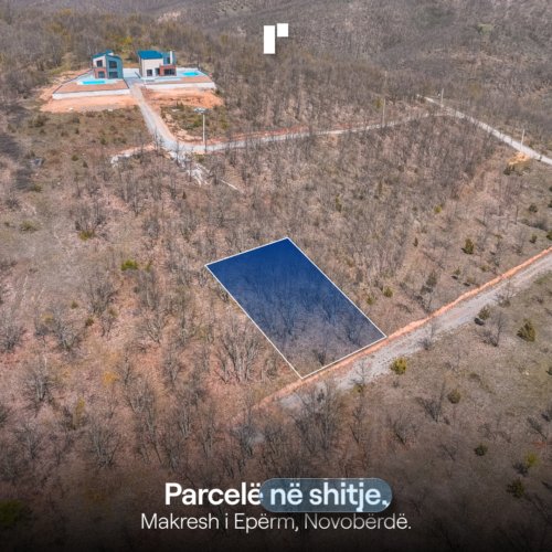 Parcelë në shitje!