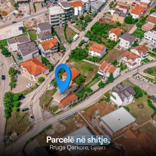 Parcelë në shitje!