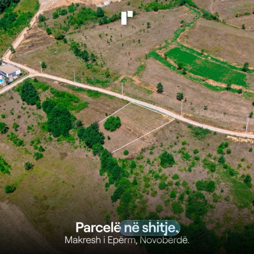 Parcelë në shitje!